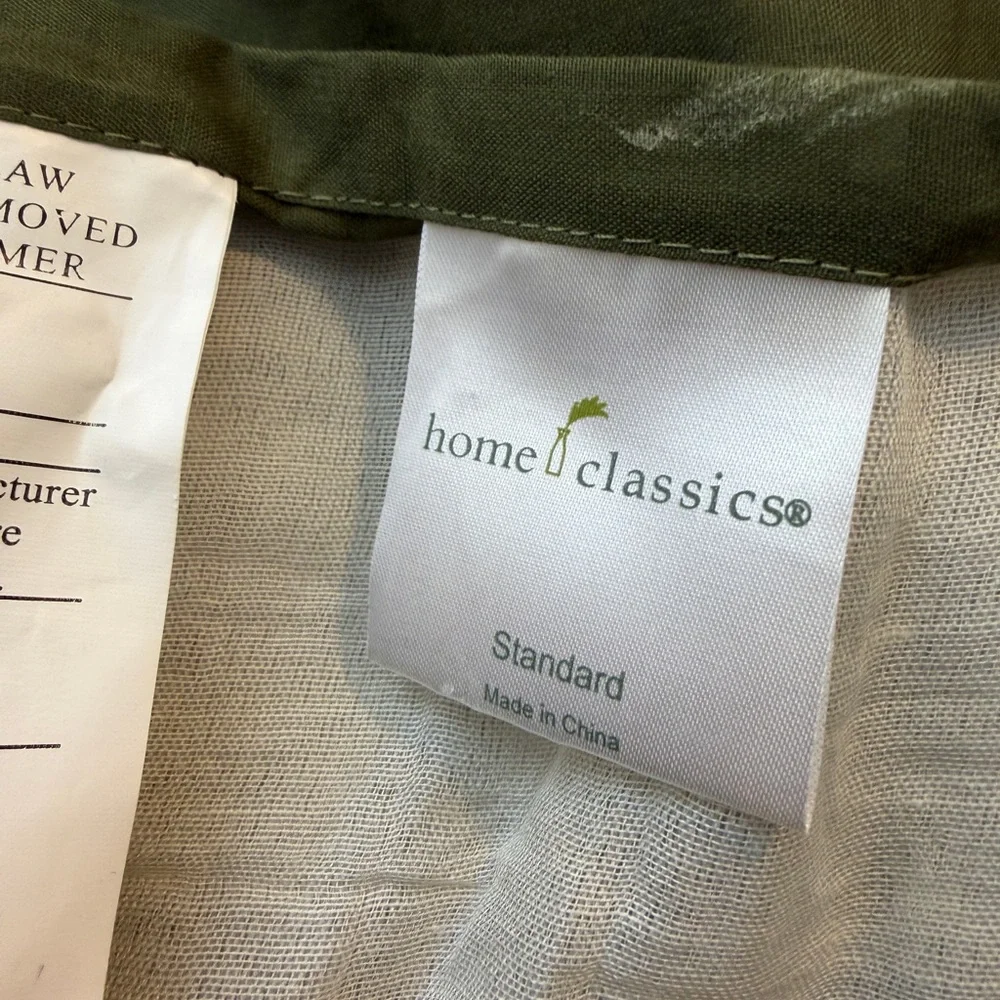 Home Classics Green Red Cream Christmas Patchwork Comforter 2 Pillow Cases F/Q